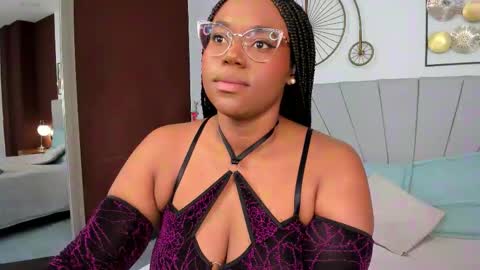 Snapshot of makena_gh chatting on March 18, 3:20 am makena online show from March 18, 3:20 am