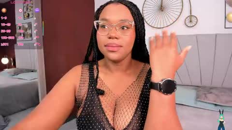 Snapshot of makena_gh chatting on April 23, 3:19 am makena online show from April 23, 3:19 am