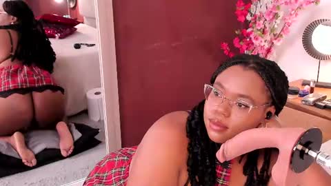 Snapshot of makena_gh chatting on June 14, 2:57 am makena online show from June 14, 2:57 am