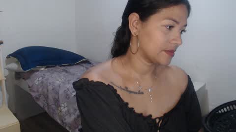 MAKENNAA online show from January 19, 9:11 am