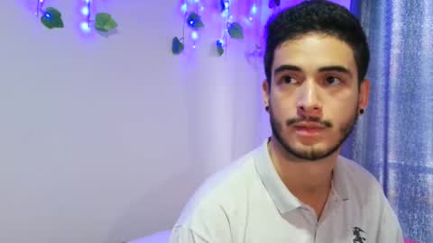 Snapshot of makenzy_darly chatting on January 2, 6:12 pm Makenzy darly online show from January 2, 6:12 pm