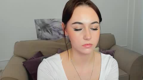 makeyouehappy online show from November 23, 11:54 am