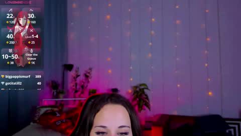 Snapshot of makima_lee chatting on February 16, 7:49 pm Makima online show from February 16, 7:49 pm