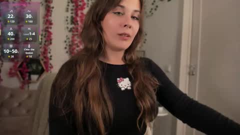 Snapshot of makima_lee chatting on September 13, 8:41 pm Makima online show from September 13, 8:41 pm