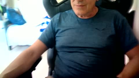 Snapshot of makis8989 chatting on July 20, 1:46 pm makis8989 online show from July 20, 1:46 pm