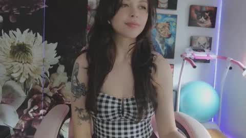 Snapshot of makiyahbelle2 chatting on February 23, 6:22 am MakiyahBelle online show from February 23, 6:22 am