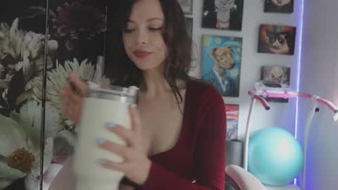 Snapshot of makiyahbelle2 chatting on February 25, 6:12 am MakiyahBelle online show from February 25, 6:12 am