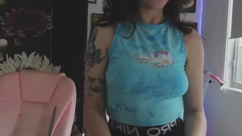 Snapshot of makiyahbelle2 chatting on March 26, 4:40 am MakiyahBelle online show from March 26, 4:40 am