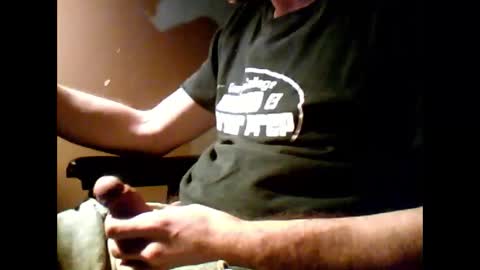 Snapshot of mako_satin8 chatting on March 16, 5:44 am Mako the Latin lover online show from March 16, 5:44 am