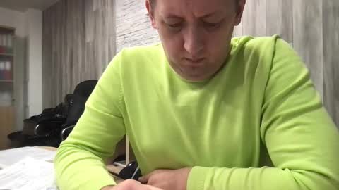 maksoffice online show from December 22, 9:28 am