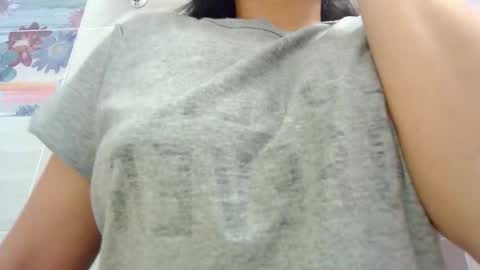 Snapshot of makulato chatting on January 18, 4:00 pm Maya online show from January 18, 4:00 pm