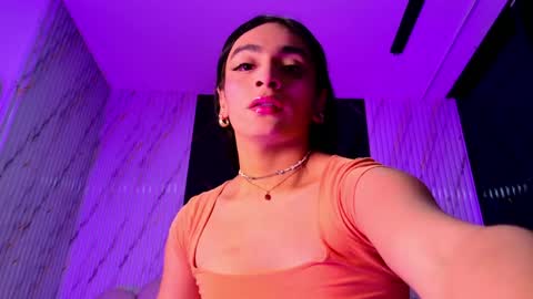 Snapshot of malaia_thompson_ chatting on May 8, 11:59 am malaia thompson online show from May 8, 11:59 am