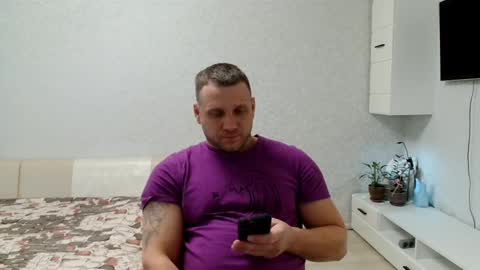 malchyshka online show from February 22, 8:18 am