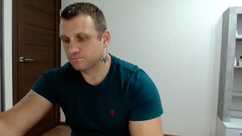 Snapshot of malchyshka chatting on October 14, 10:49 am malchyshka online show from October 14, 10:49 am