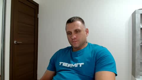 Snapshot of malchyshka chatting on October 21, 9:37 pm malchyshka online show from October 21, 9:37 pm