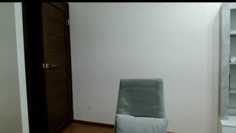 Snapshot of malchyshka chatting on August 6, 1:35 pm malchyshka online show from August 6, 1:35 pm
