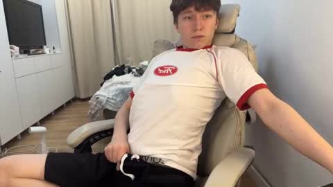 Tom and Mark 3 online show from October 27, 1:37 pm