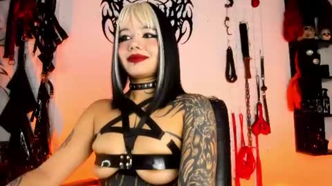 maledicta__insana online show from July 25, 10:07 pm