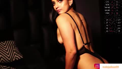 Snapshot of malejadiaz_ chatting on February 11, 5:40 pm Maleja Diaz online show from February 11, 5:40 pm