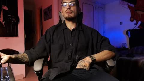 Snapshot of malek_xarx chatting on March 8, 10:02 pm malek_xarx online show from March 8, 10:02 pm