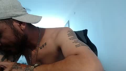Snapshot of malek_xarx chatting on May 21, 4:58 pm malek_xarx online show from May 21, 4:58 pm