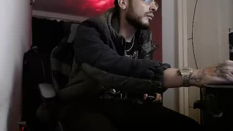 Snapshot of malek_xarx chatting on July 7, 4:15 am malek_xarx online show from July 7, 4:15 am