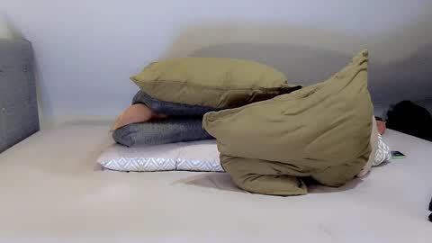 Snapshot of malepawg chatting on October 17, 8:55 pm Pawg phat ass white guy online show from October 17, 8:55 pm