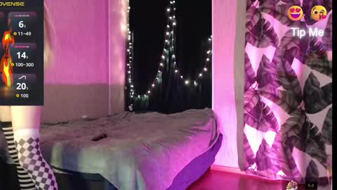 Mischelle online show from November 30, 11:53 pm