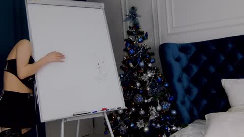 Malialandre online show from December 12, 8:03 am
