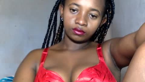 malinah01 online show from December 12, 11:18 am