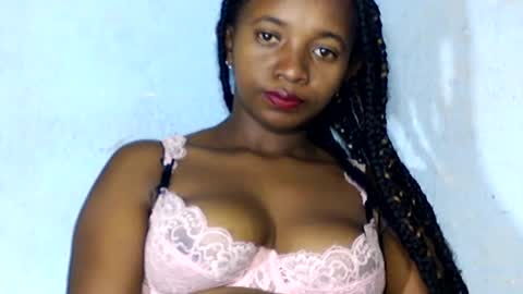 malinah01 online show from December 20, 6:45 pm