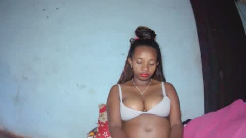 malinah01 online show from September 24, 6:22 pm