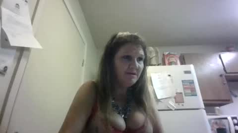 Snapshot of malinda702 chatting on December 29, 1:56 am malinda702 online show from December 29, 1:56 am