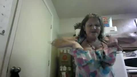 Snapshot of malinda702 chatting on September 15, 2:55 am malinda702 online show from September 15, 2:55 am