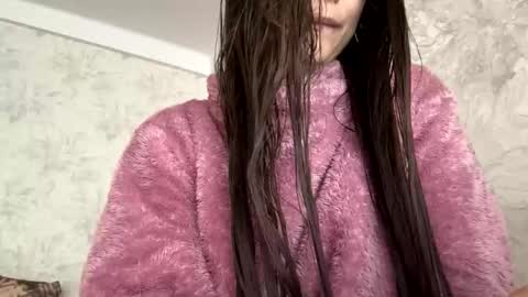 Snapshot of malinka_sweet19 chatting on September 16, 6:25 am malinka_sweet19 online show from September 16, 6:25 am