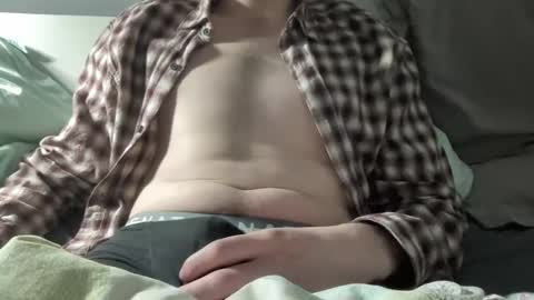 Snapshot of malinxlelynx_ chatting on March 2, 12:20 am Charlyyee   online show from March 2, 12:20 am