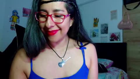Snapshot of malishka_fox chatting on November 27, 2:24 am Malishka online show from November 27, 2:24 am