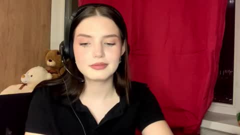 Snapshot of malissaoquendo chatting on March 27, 6:18 pm Kate online show from March 27, 6:18 pm