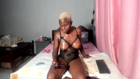 Snapshot of malkianyuki chatting on October 20, 12:22 am malkianyuki online show from October 20, 12:22 am