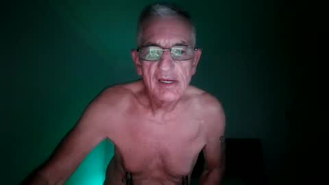 malkie55 online show from October 18, 1:52 am
