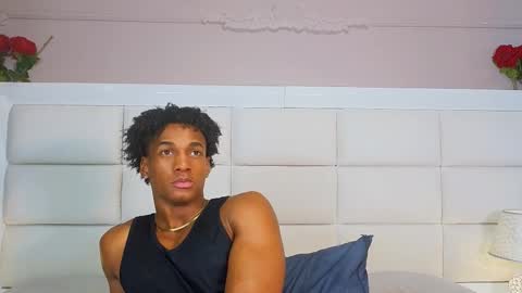 malkongarcia online show from December 14, 8:52 am