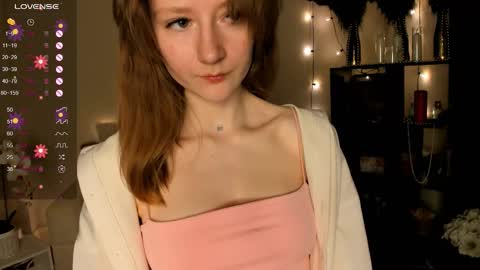 Snapshot of mallorygray chatting on March 18, 3:37 pm Lilit online show from March 18, 3:37 pm