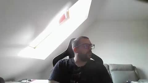 breton online show from October 26, 9:59 am