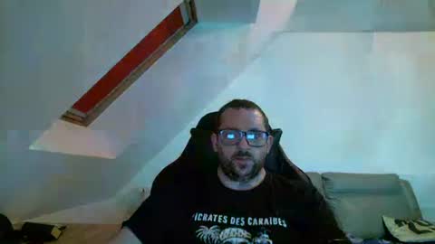 breton online show from February 19, 7:54 pm