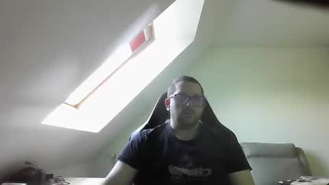 breton online show from March 18, 9:01 am