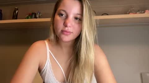 Snapshot of maluestanislau chatting on October 22, 10:31 pm maluestanislau online show from October 22, 10:31 pm