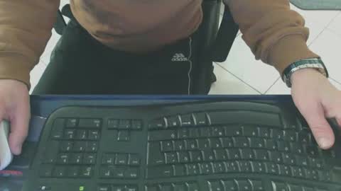 maly246 online show from February 11, 9:36 am