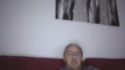 Snapshot of mambow99 chatting on October 26, 12:16 am OLDMANFREE online show from October 26, 12:16 am