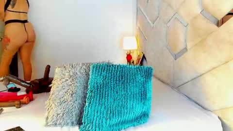 mami_soto online show from May 18, 11:10 pm