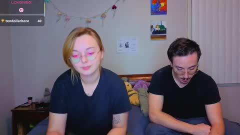 MamiCloudz online show from October 1, 1:11 am